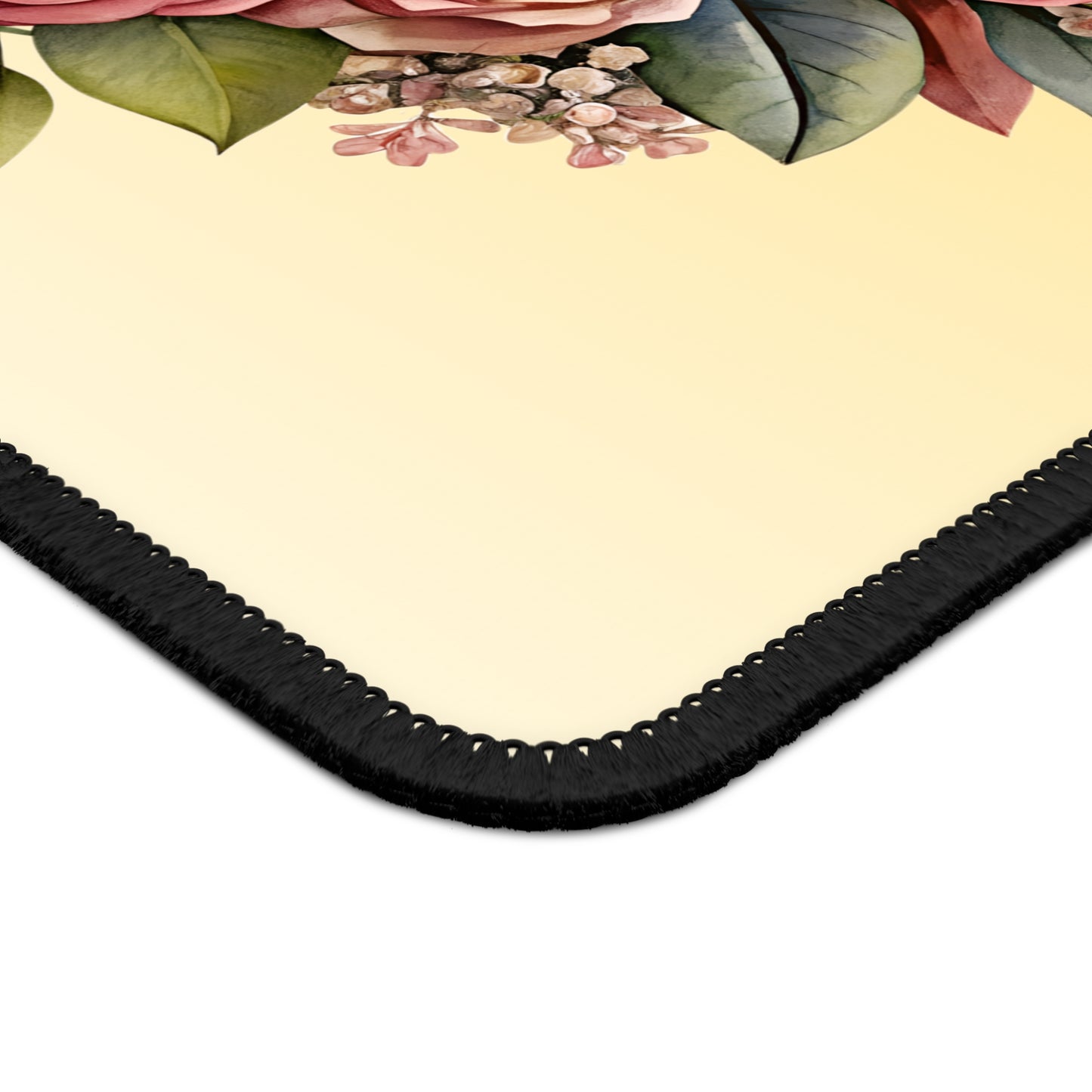Floral Heart Gaming Mouse Pad — Vintage Rose Bouquet Desk Mat
