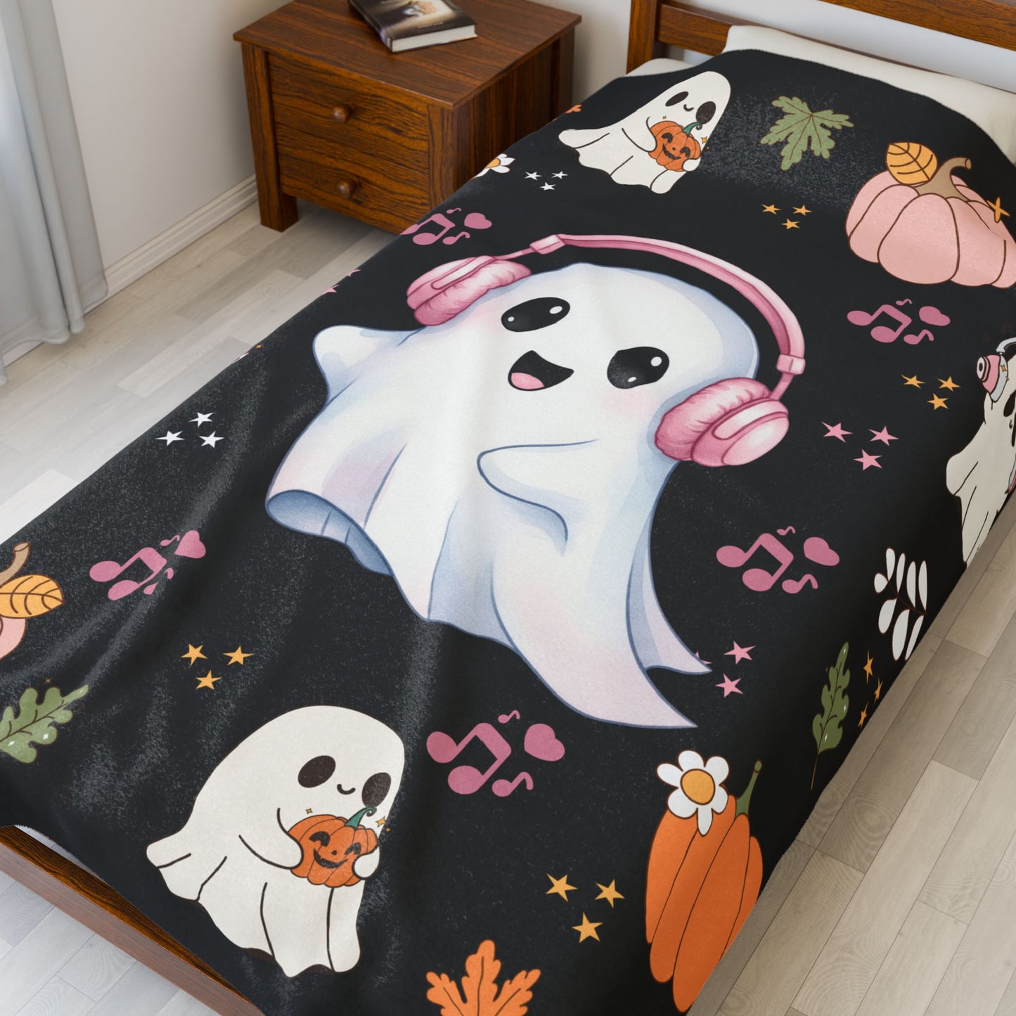 Cozy Halloween Ghost Blanket, Velveteen Plush Throw, Cute Fall Decor, Snuggle Blanket for Kids and Adults, Spooky Season Gift