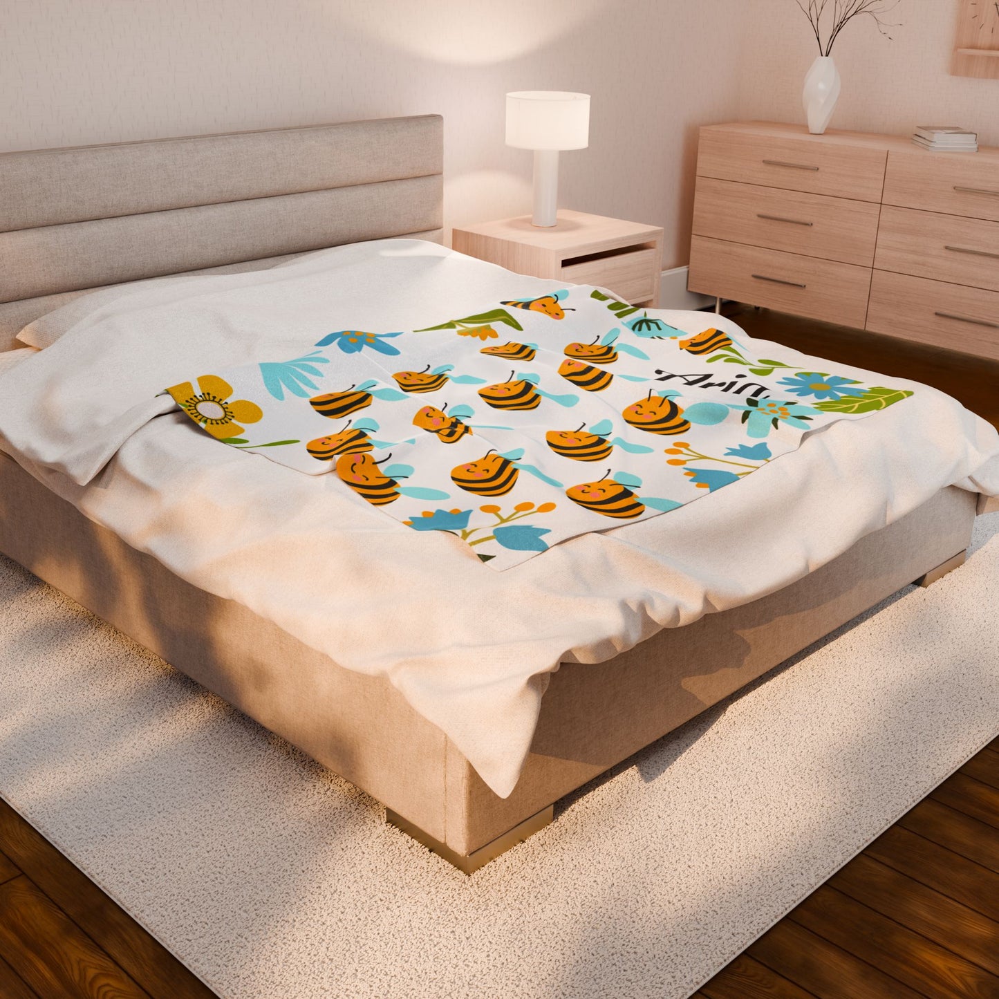 Personalized Bee-Themed Velveteen Plush Blanket, Cozy Throw for Kids, Nursery Decor, Baby Shower Gift, Children's Room
