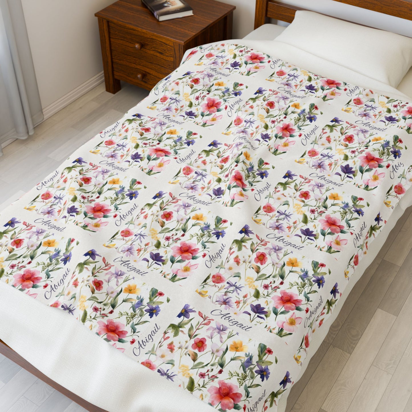 Floral Velveteen Plush Blanket - Cozy Decor for Home, Gift for Her, Wedding Present, Soft Touch for Kids, Spring Decor