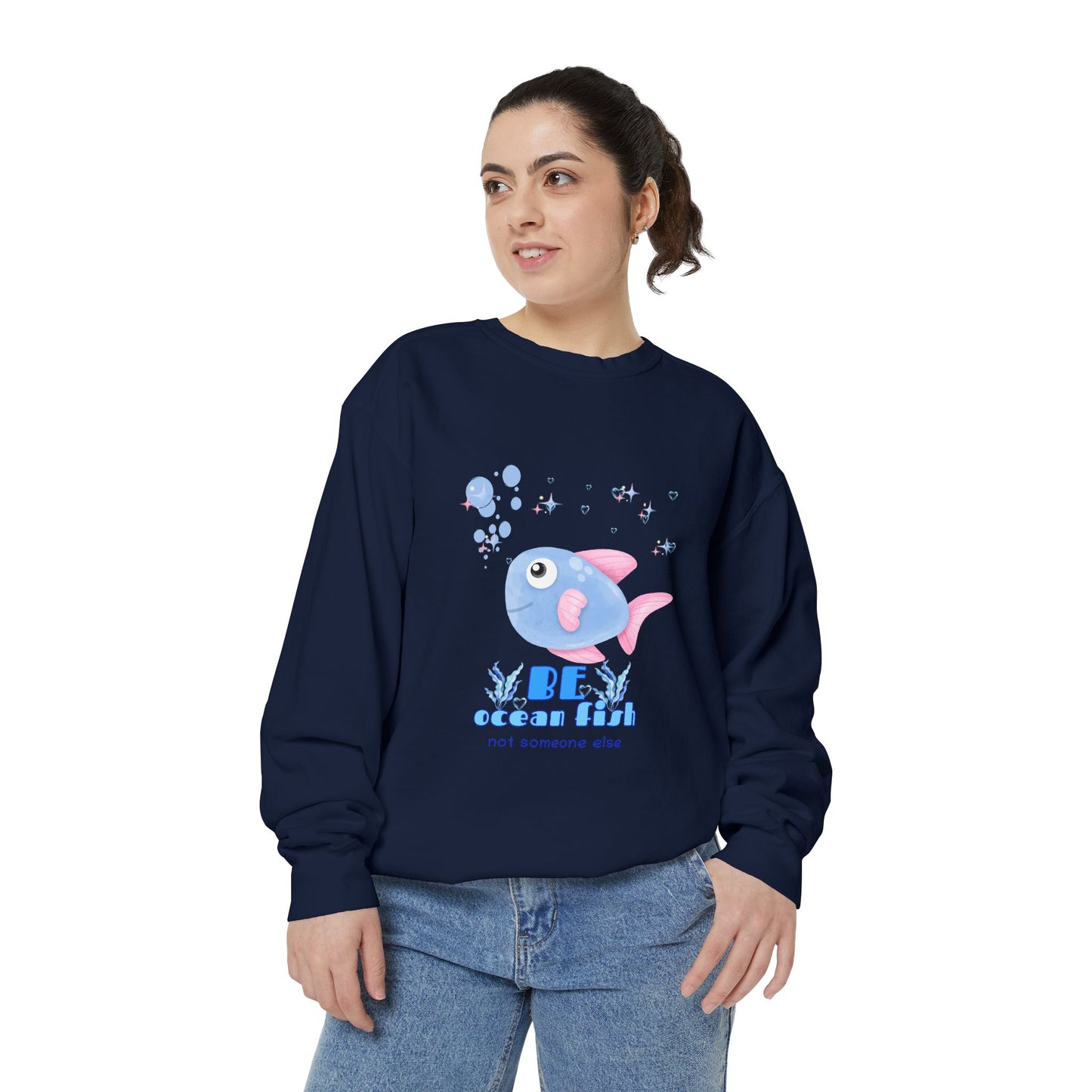 Cute cartoon fish with pink fins and bubble Unisex Garment-Dyed Sweatshirt