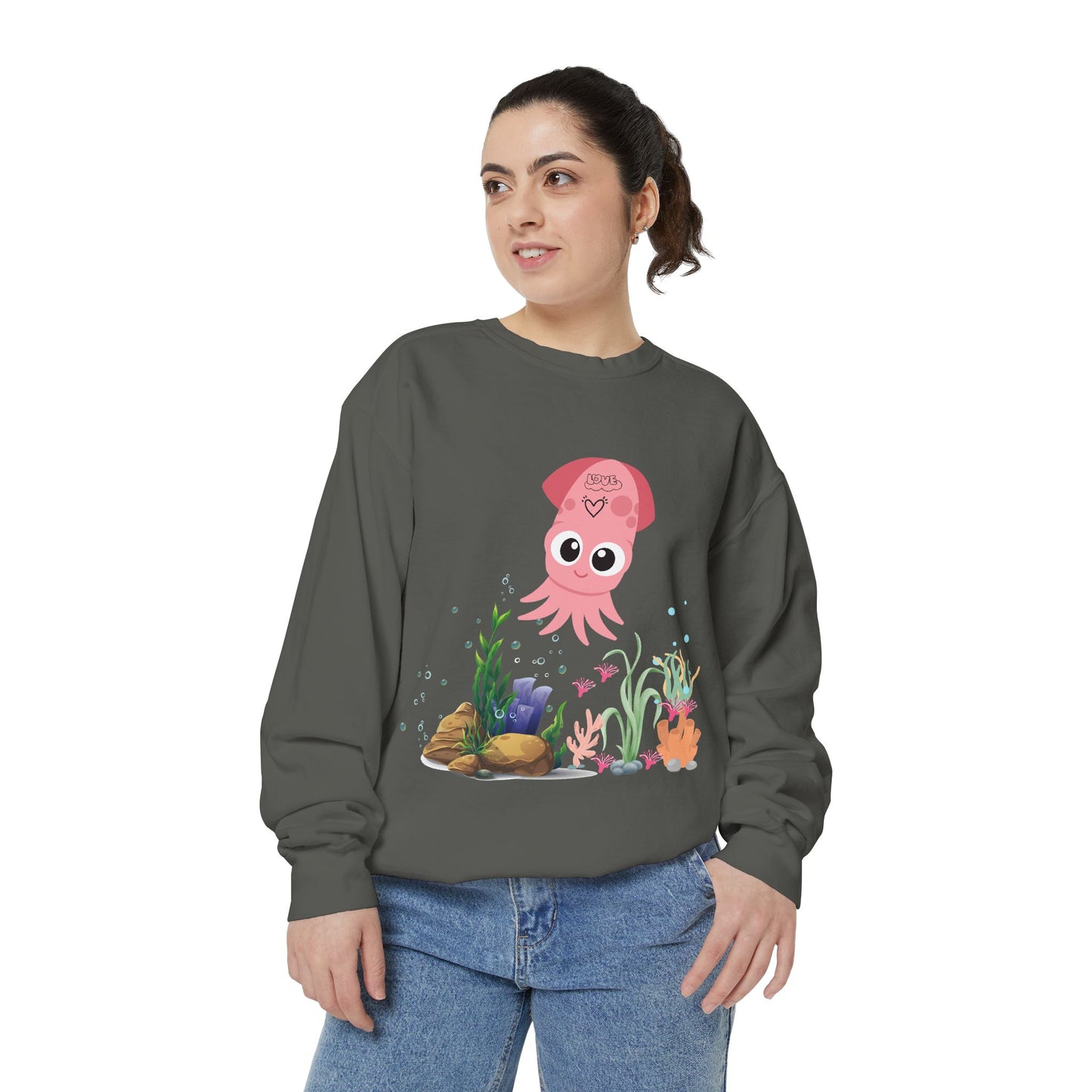Pink squid cartoon with love Unisex Garment-Dyed Sweatshirt