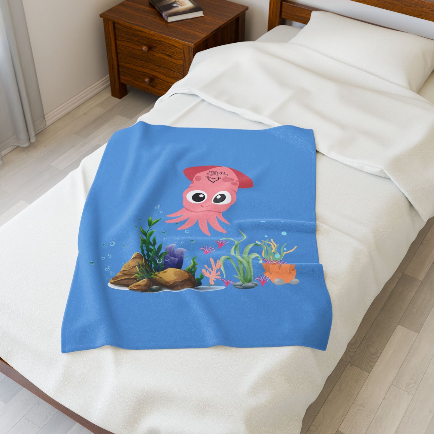 Pink squid cartoon with love Velveteen Plush Blanket