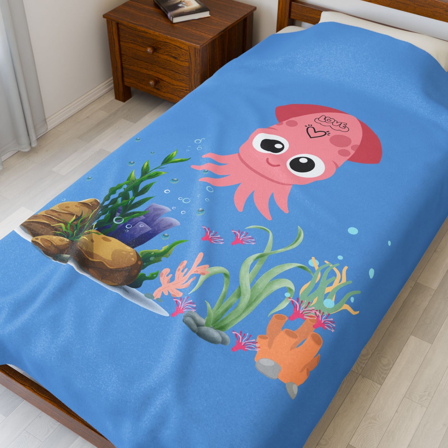 Pink squid cartoon with love Velveteen Plush Blanket