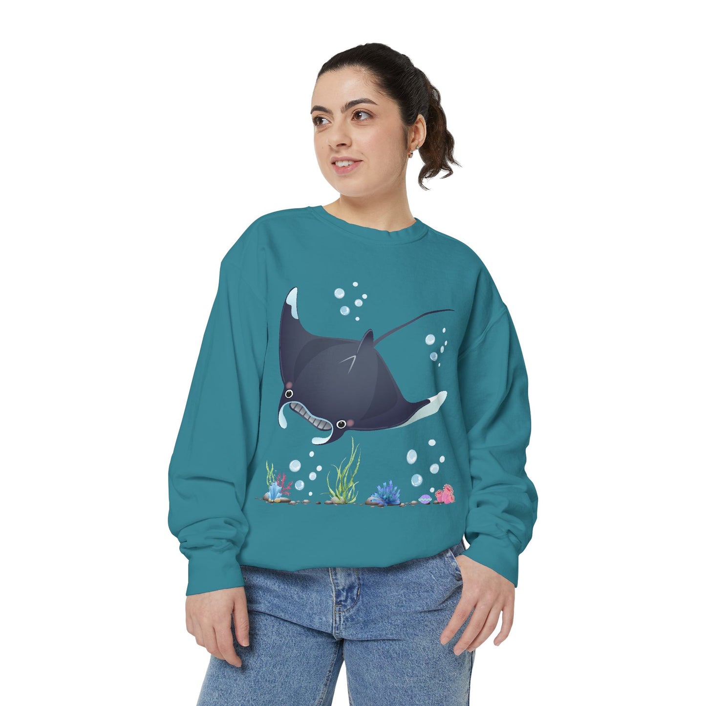 Manta ray with bubbles and coral reef Unisex Garment-Dyed Sweatshirt