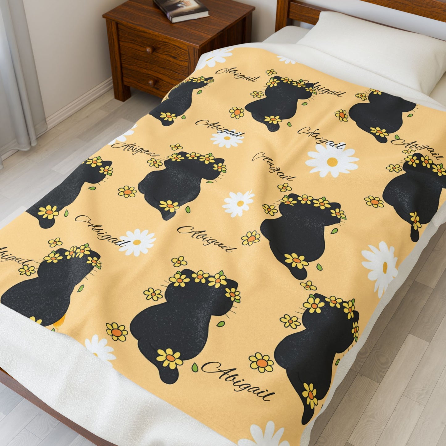 Personalized Velveteen Plush Blanket with Floral Design