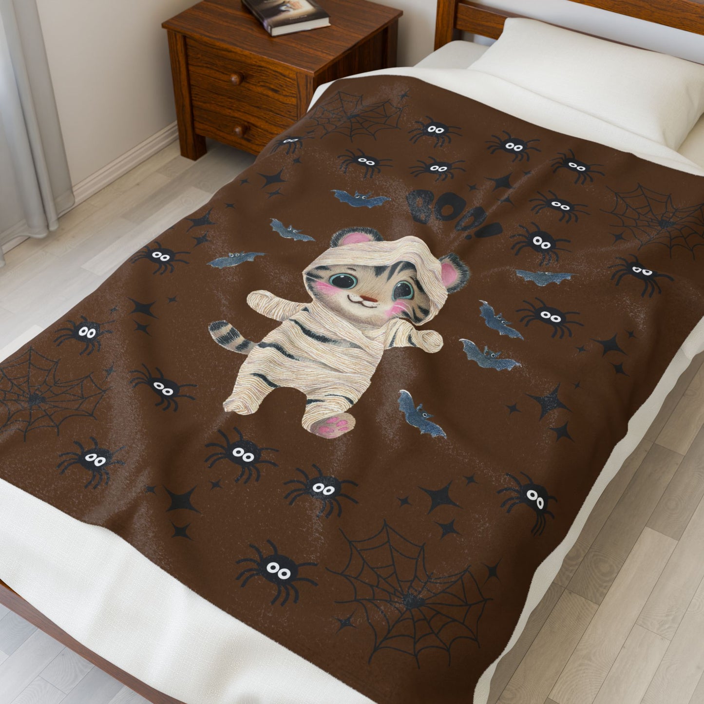 Cute Tiger Halloween Plush Blanket, Cozy Throw for Kids, Soft Fleece Blanket, Halloween Decor, Perfect Gift for Fall Celebrations