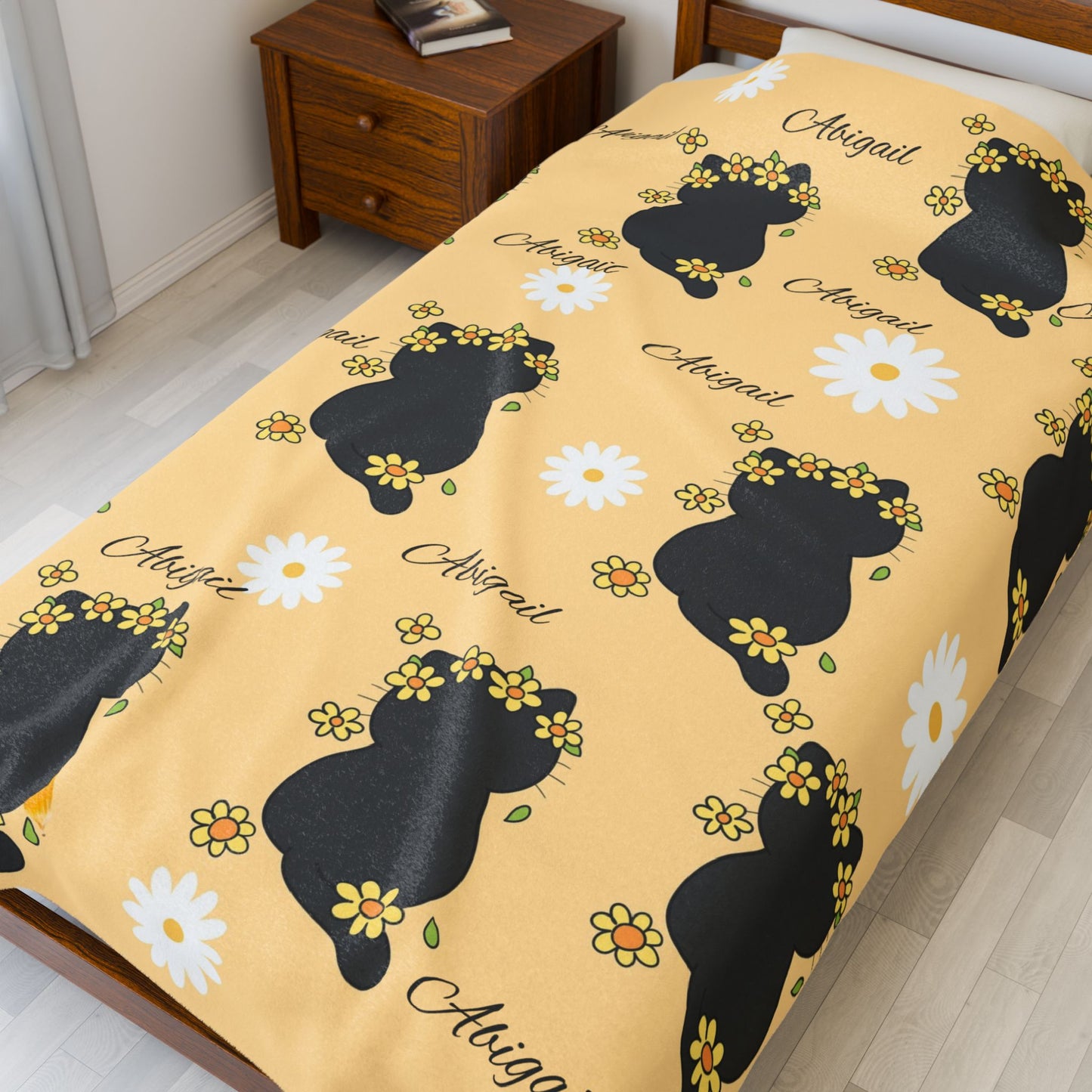 Personalized Velveteen Plush Blanket with Floral Design