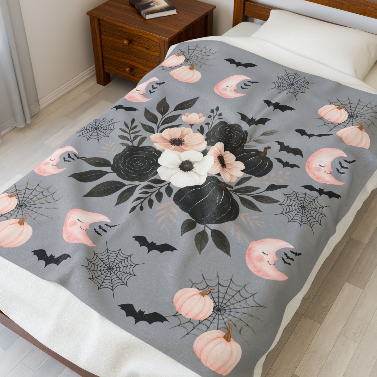 Charming Halloween Velveteen Plush Blanket, Cozy Throw, Autumn Decor, Gift for Spooky Lovers, Soft Blanket for Fall Nights