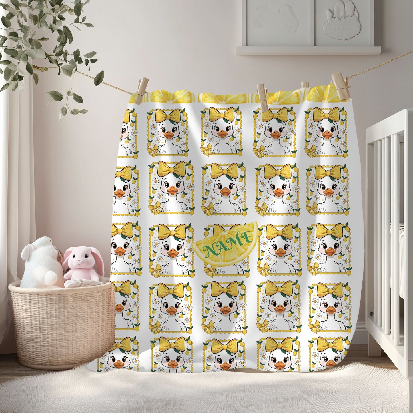 Cheerful Cat Plush Blanket, Cozy Throw for Cat Lovers, Soft Home Decor, Perfect Gift for Birthday, Pet Lovers, Housewarming