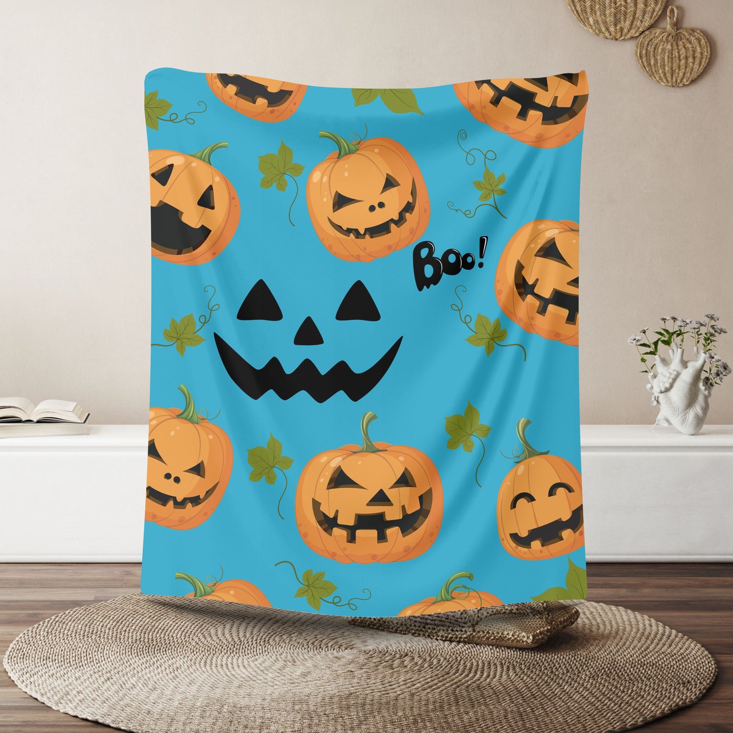 Halloween Pumpkin Plush Blanket, Cozy Throw for Fall Decor, Spooky Home Accents, Perfect for Trick or Treating